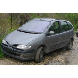 RENAULT MEGANE SCENIC 2,0i Автоматик 1999 г.